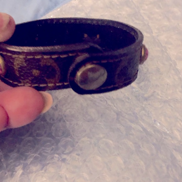 Louis Vuitton Bracelet - Picture 4 of 5